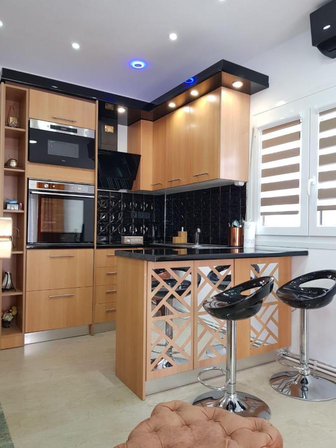 Апартаменты Perea 5 Star Переа Экстерьер фото